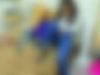 Live cam show with Daffne - Muscle on Hubzter Live