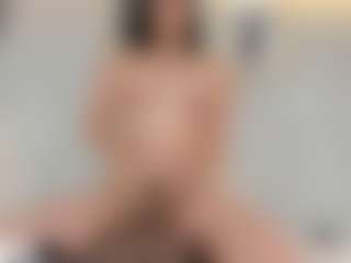 Emmaazc's Live Sex Cam Show