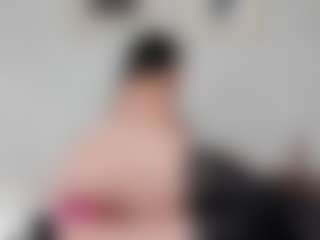 Live cam show with Emmaazc - Asian on Dolls Live
