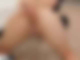 Emmaazc's Live Sex Cam Show