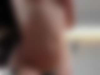Live cam show with Emmaazc - Fingering Asian on intimatelivegirls.com