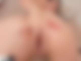 Live cam show with Emmaazc - Tease Asian on Free Soda