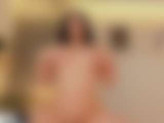 Emmaazc's Live Sex Cam Show
