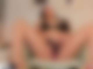 Live cam show with Emmaazc - Asian Teen (18+) on Camsoda.co