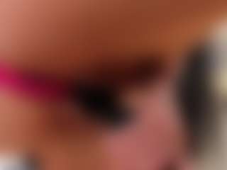 Live cam show with Emmaazc - Pornstar Asian on Sweet Sext