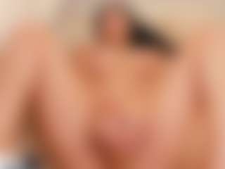 Emmaazc's Live Sex Cam Show