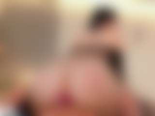 Emmaazc's Live Sex Cam Show