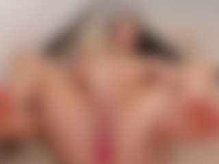 Emmaazc's Live Sex Cam Show