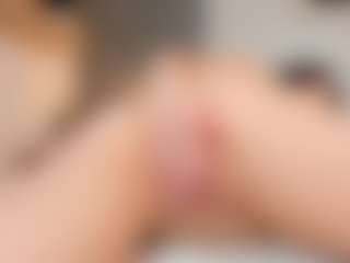 Live cam show with Emmaazc - Striptease Asian on SinfulBabes