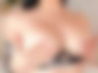 Live cam show with Emmaazc - Gamer Asian on SinfulBabes