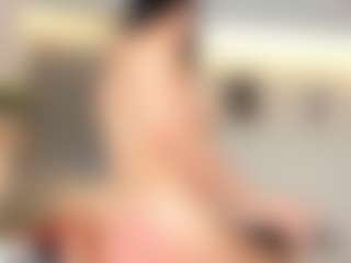 Emmaazc's Live Sex Cam Show
