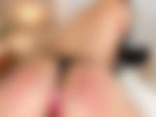 Emmaazc's Live Sex Cam Show