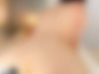 Emmaazc's Live Sex Cam Show