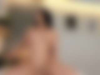Live cam show with Emmaazc - Sexwebcam Lovense on CamwithHer
