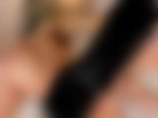 Live cam show with Emmaazc - Asian Big Ass on StripNow
