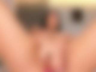Live cam show with Emmaazc - Colombia on thefappeningchat.com