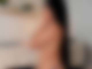 Live cam show with Emmaazc - Colombia on crypto-cams