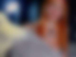 Live cam show with Eva-Ri - Butt Plug on crypto-cams
