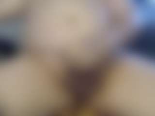 Live cam show with hedonistathart - Bedroom on Camsoda