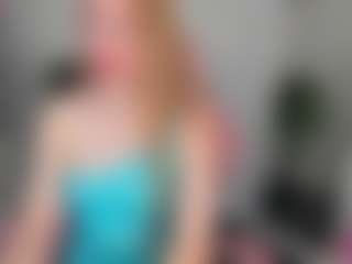 Live cam show with Joann - Blue Eyes on Camming Site