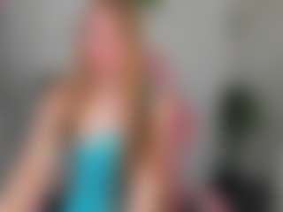 Live cam show with Joann - Blonde Hair College on 1on1-livenow