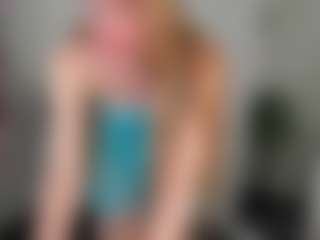 Live cam show with Joann - Normal on Camsoda