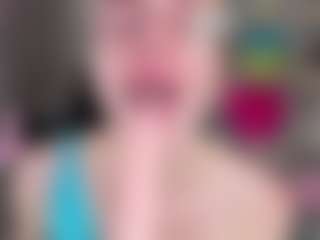 Live cam show with Joann - Blonde Hair College on Camsoda