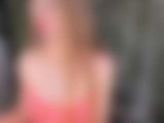 Live cam show with Joann - Striptease Teen (18+) on Camming Site