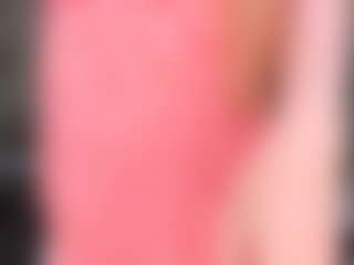 Live cam show with Joann - Fingers on Camsoda