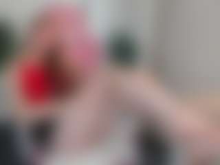 Live cam show with Joann - Camel Toe on intimatelivegirls.com