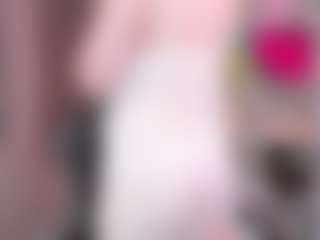 Live cam show with Joann - Blonde Hair Petite on Camsoda