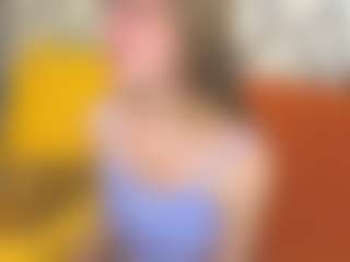 Live cam show with Joann - Bikini on Camversity