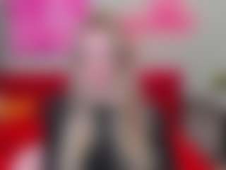 Live cam show with EvelineAmore - Stockings on Fit Hotties