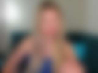 Live cam show with EvelineAmore - Stockings on Uber Horny