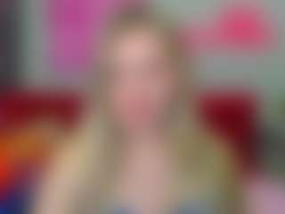 Live cam show with EvelineAmore - Shaved on xfollow cams