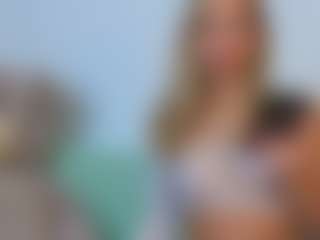 Live cam show with MellisaKim - Genital Piercings on Camming Site