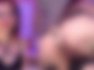 ScarletHill MILF webcam performer live streaming