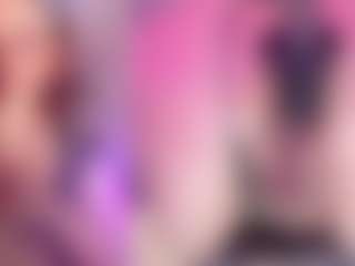 Live cam show with ScarletHill - Brown Eyes Mature on Gym Cam Girls