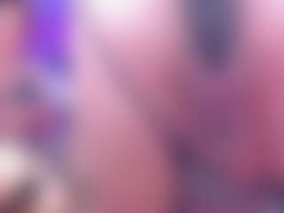 Live cam show with ScarletHill - Flashing on AdultVida.com