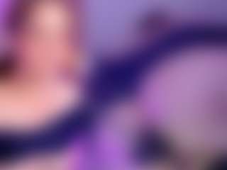 ScarletHill MILF webcam performer live streaming