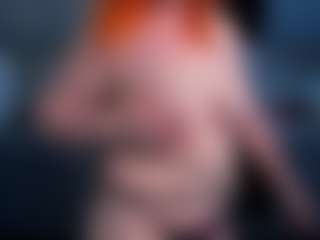 Live cam show with Almaz-Fire-Fox-One - Squirt on Dare Cams