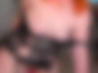 Live cam show with Almaz-Fire-Fox-One - Ass Bouncing on Latina Girls