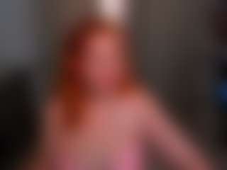 Live cam show with Almaz-Fire-Fox-One - Striptease Granny on Camiplay Live