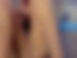 Red hair Arianna's Live Sex Cam Show