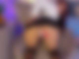 Live cam show with Pantyhose Arianna - Colombian on StripNow | colombia