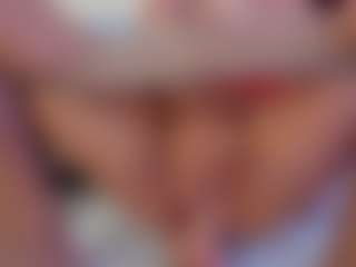 Live cam show with Pantyhose Arianna - Red Hair Shaved Pussy on xxxlivecams.org