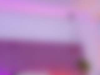 Live cam show with emmily-z - Fuck Machine on Latina Girls