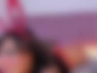 Live cam show with emmily-z - Shaved Pussy on EXY