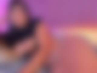 emmily-z's Live Sex Cam Show