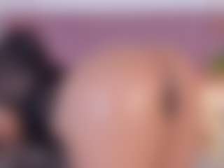 Live cam show with emmily-z - Brown Eyes on Gym Cam Girls
